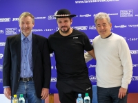 news img